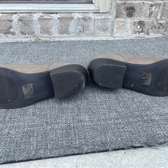 Call it spring ladies boots worn - Picture 2 of 6